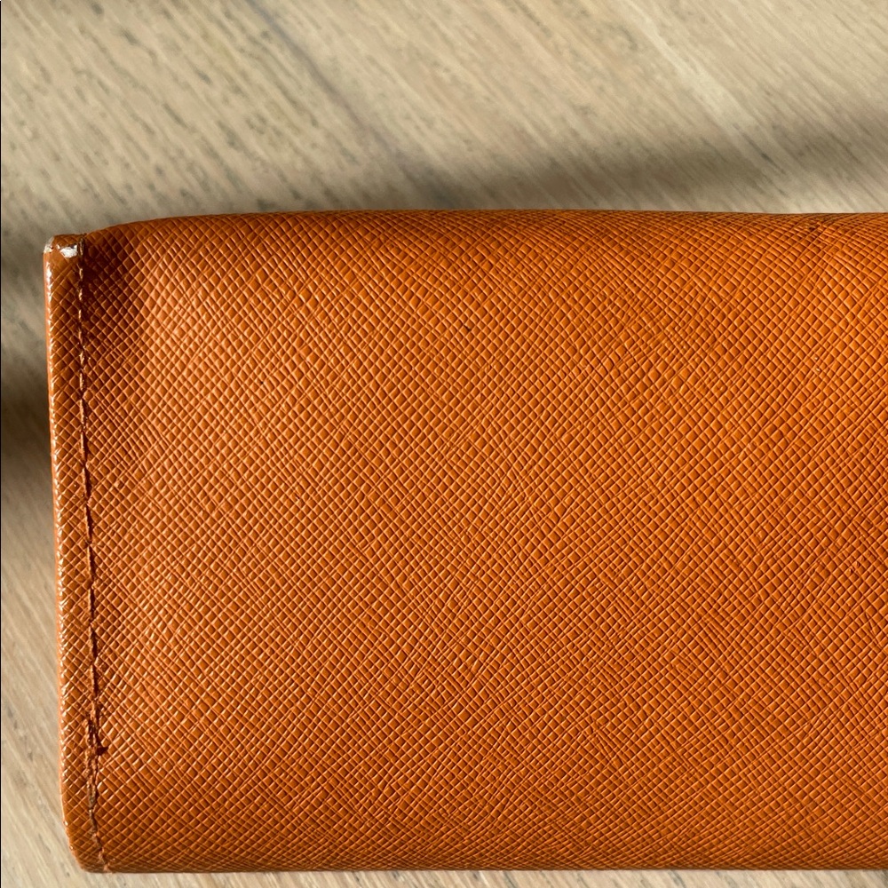 Tory Burch Glasses case - Picture 5 of 13